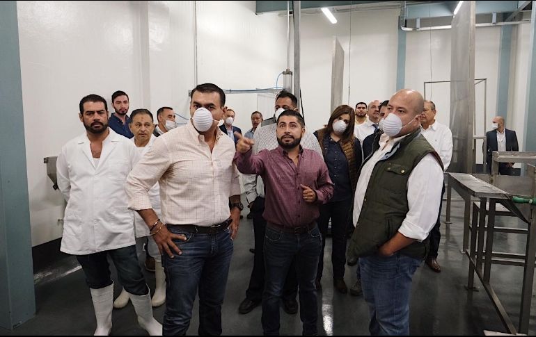El gobernador Enrique Alfaro explicó que la intervención del rastro es parte de las medidas para atender la saturación de estos centros en el Área Metropolitana de Guadalajara. EL INFORMADOR / R. Rivas