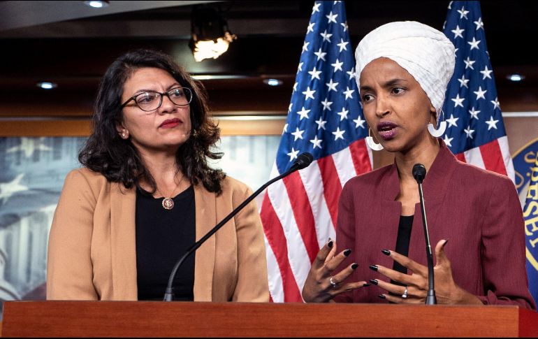 Según dijo Trump en Twitter, Talib (I) y Omar (D) ''odian Israel y a todo el pueblo judío y no hay nada que se pueda hacer o decir para cambiar sus mentes. (...) ¡Son una desgracia!''.EFE / ARCHIVO