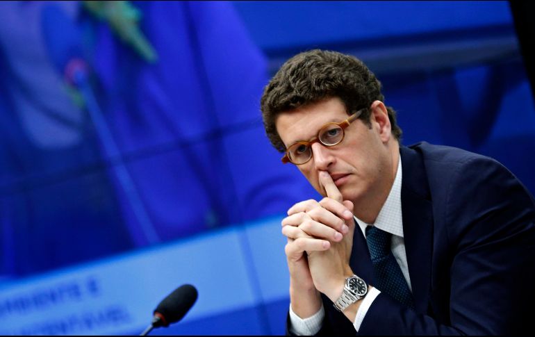 Las autoridades siguen las investigaciones para determinar al responsable del derrame, cuyo origen sigue siendo 