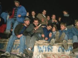 El 9 de noviembre de 1989 se abrió el Muro de Berlín, que había dividido a la ciudad durante casi 30 años. GETTY IMAGES