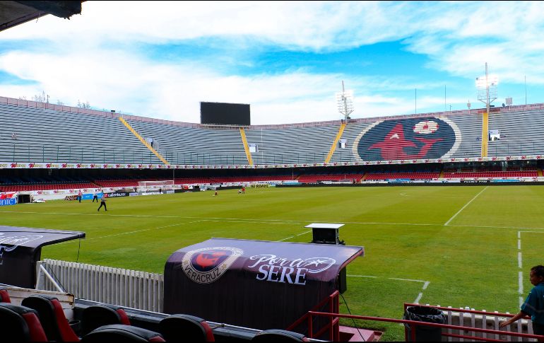 La Asamblea de la FMF acordó desafiliar a los Tiburones Rojos, así como a todas sus categorías, y a su propietario, Fidel Kuri. IMAGO7