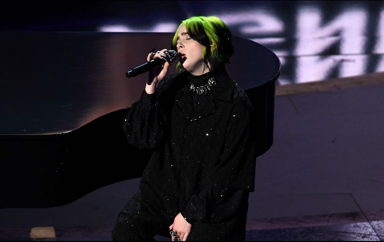 Billie Eilish interpretó 