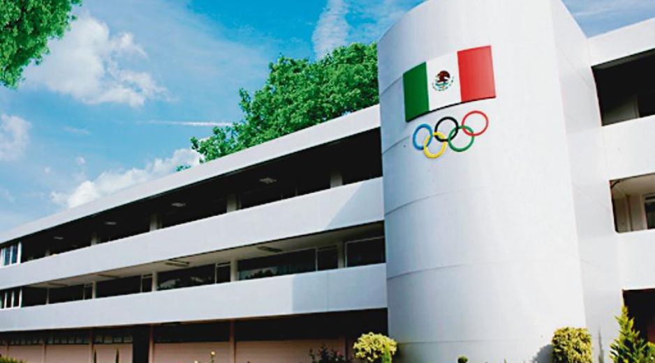 Actividad. Los atletas volvieron al complejo. COM