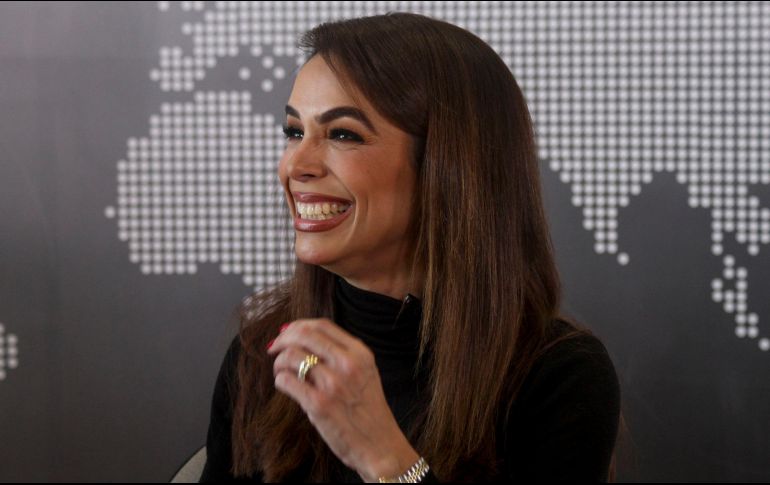 Bibi Gaytán ha participado en telenovelas como 