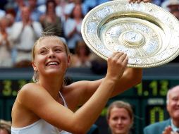 La rusa anunció este miércoles en sendas revistas de moda su ''adiós'' al deporte que le permitió convertirse en un ícono a nivel mundial. EFE / ARCHIVO