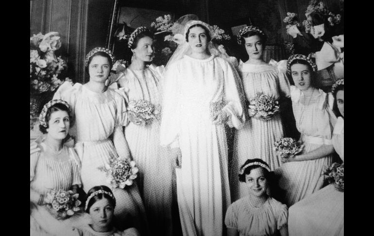 Margot Javelly con sus damas.