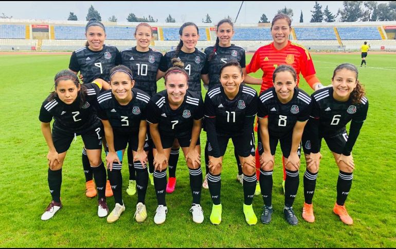 México tendrá que buscar su primera victoria en la competencia el próximo domingo, cuando enfrente a su similar de Eslovaquia a las 10:00 horas, tiempo del centro de México. TWITTER / @miseleccionmx