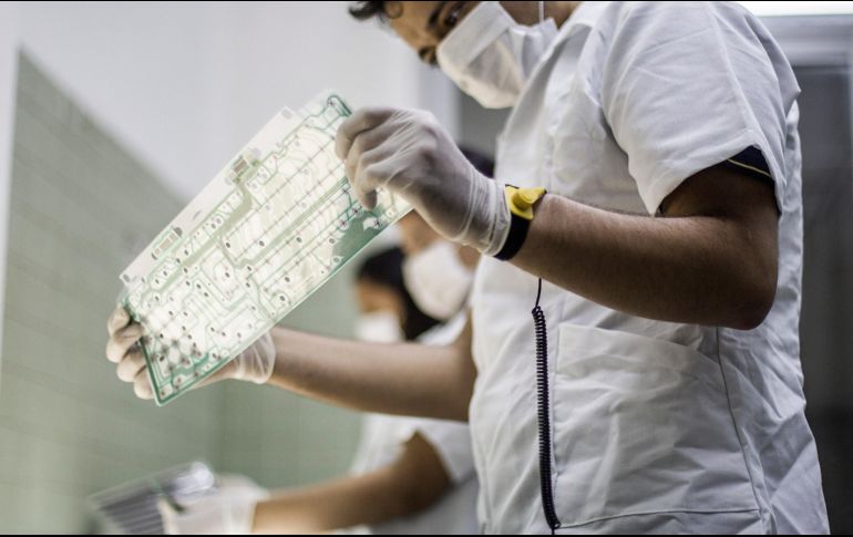 Empresas de manufactura y electrónica han reducido el personal en sus líneas de trabajo. EL INFORMADOR / ARCHIVO