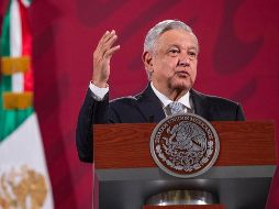 López Obrador se dice confiado en que su estrategia de asignación de créditos para los pequeños empresarios pueda sacar a flote la economía. SUN / S. Tapia