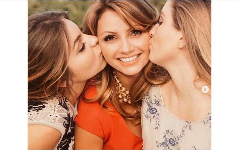 Angélica Rivera La actriz se ha tomado un descanso de los medios y las redes, aunque constantemente aparece en la de sus hijas. INSTAGRAM / sofia_96castro