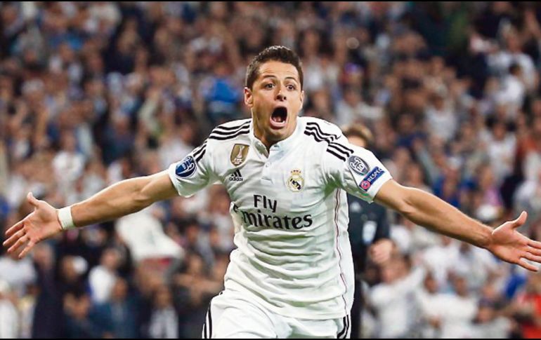 Algunos futbolistas mexicanos han visto la gloria de sus equipos desde el banquillo. AP