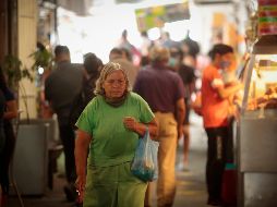 El desarrollo de políticas para ayudar a individuos y empresas podría inducir una recuperación económica más fuerte. EL INFORMADOR/ARCHIVO