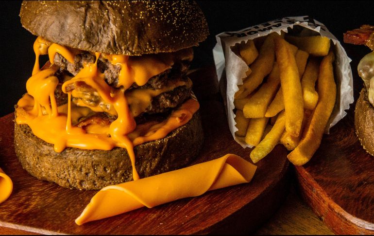 La marca Mondeléz aclara que la orden de la Secretaría de Economía se refiere al queso fundido tipo americano y no a las presentaciones de queso crema Philadelphia. EXPECIAL / Pexels