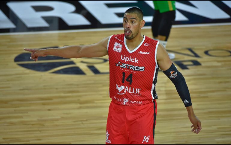 Gustavo Ayón, quien aseguró “estar casado” con la quinteta de Jalisco a pesar de que no se lograron los objetivos en esta Temporada de la LNBP. Imago7