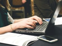 De no habilitar o actualizar los datos de contacto en el buzón tributario del SAT, un contribuyente puede tener multas de hasta 9 mil 250 pesos. ESPECIAL