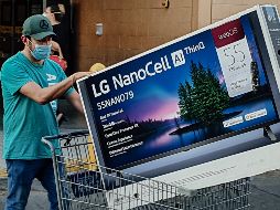 Los productos con màs reclamaciones fueron ropa y zapatos con el 25 por ciento, vinos y licores con el 17 por ciento y pantallas con el 13 por ciento. EL INFORMADOR/ARCHIVO