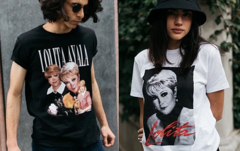 La tienda de Lolita Ayala ofrece tres modelos de playeras. ESPECIAL