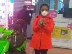 El gerente del lugar les explicó a los inconformes que solo a la primera persona en solicitar dicha oferta se le haría efectivo el reclamo, lo que desencadenó la medida desesperada de la mujer. ESPECIAL