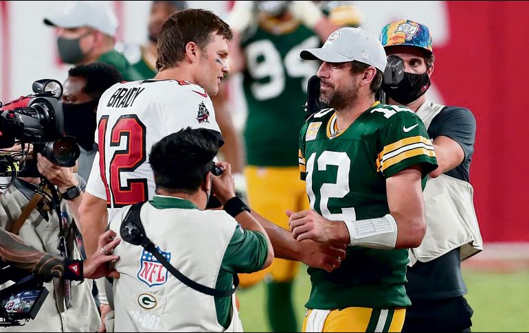 POCO VISTOS. En sus largas trayectorias, Tom Brady y Aaron Rodgers sólo se han enfrentado tres veces. AP