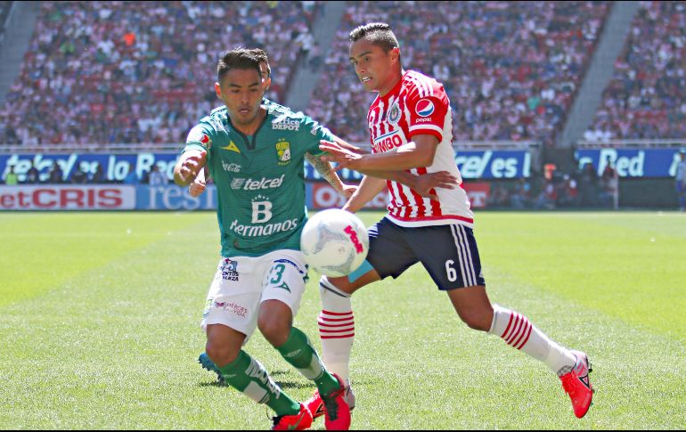 León y Chivas es una de las rivalidades más intensas del futbol mexicano, sin embargo, también son instituciones que resultan atractivas para cualquier futbolista. Imago7 / ARCHIVO