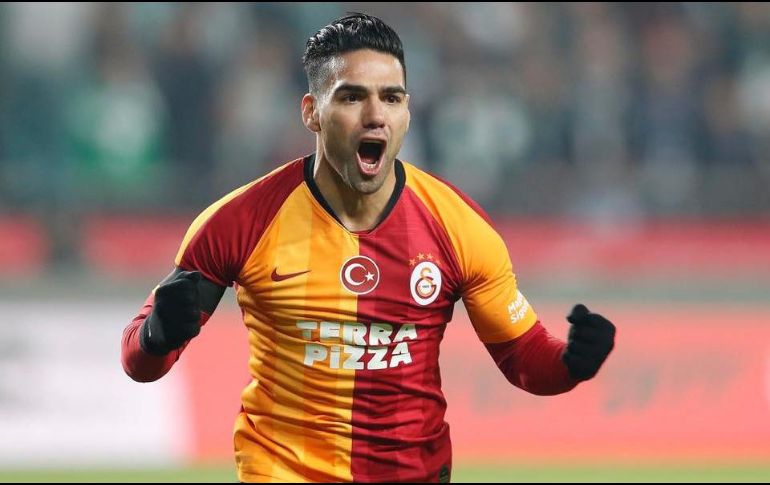 GOLPEADO. Esta temporada, Radamel Falcao apenas ha podido jugar por problemas físicos que le han tenido casi toda la campaña de baja. ARCHIVO