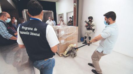 DE TRES LABORATORIOS. Llegaron más de 293 mil unidades de los biológicos de CanSino, AstraZeneca y Pfizer-BioNTech.   ESPECIAL