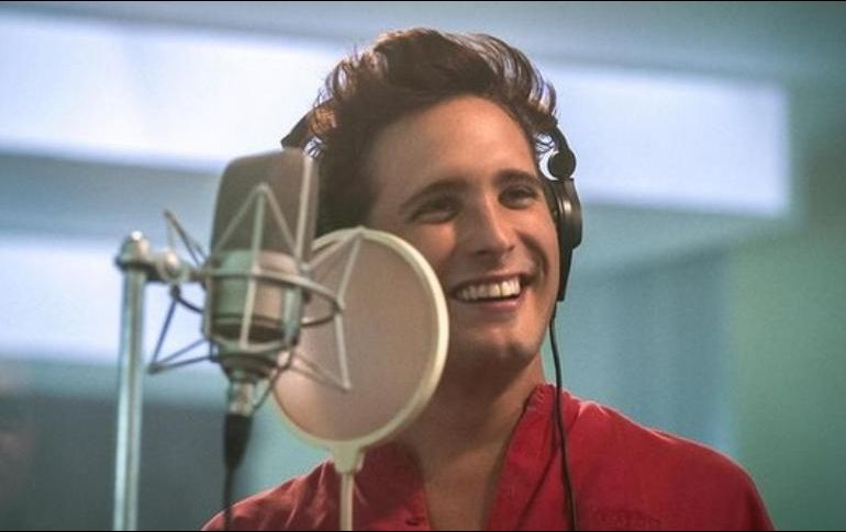 El tercer episodio de la segunda temporada de la serie de Luis Miguel mostró al público a un nuevo enemigo artístico de 