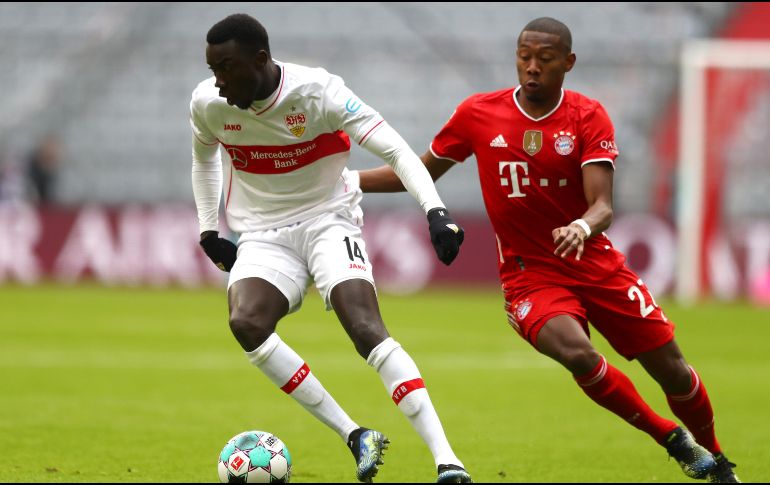 Tras su buena temporada en la Bundesliga, el extremo de 22 años (I) ha incrementado su valor en el mercado, estimado actualmente en unos 25 MDE, lo que le convierte en el jugador más caro del Stuttgart. AP / ARCHIVO