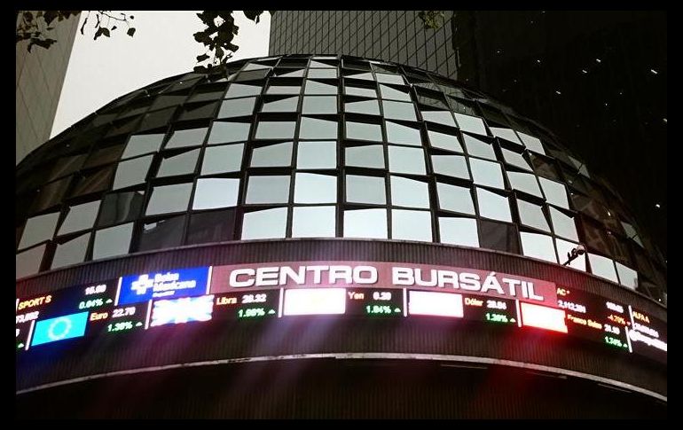 En lo que va de 2021, la BMV suma un rendimiento de 14.8% y significa la tercera mayor ganancia acumulada en América. EFE/ARCHIVO