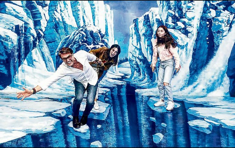 Juan Soler. El actor comparte los pormenores de lo que veremos en el programa y en estas imágenes se le ve feliz y acompañado por su familia. ESPECIAL