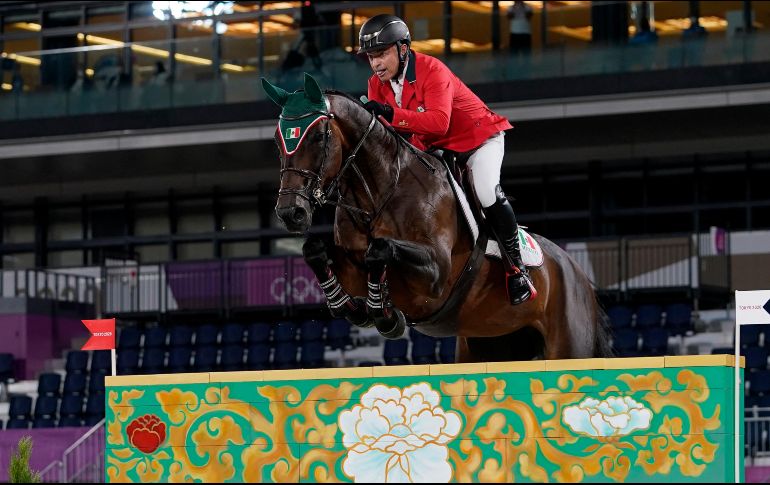 El binomio conformado por Enrique González y ''Chacna'' quedó eliminado al cronometrar 101.53 segundos, tiempo en donde acumuló un total de ocho penalizaciones. AP / C. Kaster