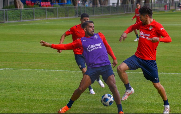 En este Apertura 2021, Miguel Ponce ha visto actividad en cada uno de los tres juegos que ha disputado el Guadalajara, y en dos de esos compromisos alineó como titular. IMAGO7