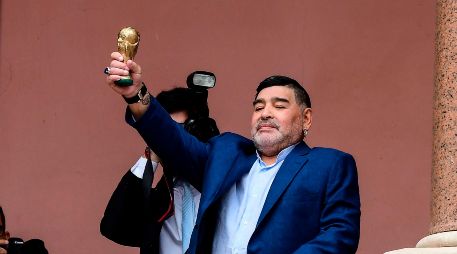 La Fiscalía de Argentina continúa revisando el caso de la muerte de 'El Diego'. AFP/ARCHIVO