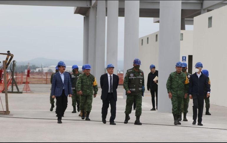 Con el decreto se puede evitar que obras como el aeropuerto Felipe Ángeles, el tren Maya y la refinería de Dos Bocas puedan ser frenadas por amparos. SUN/Archivo