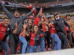 Frenesí. Quienes más sufrieron a lo largo de muchos años con los fracasos Rojinegros, ahora son los más felices y ya experimentan esos efectos de ser campeones. Imago7