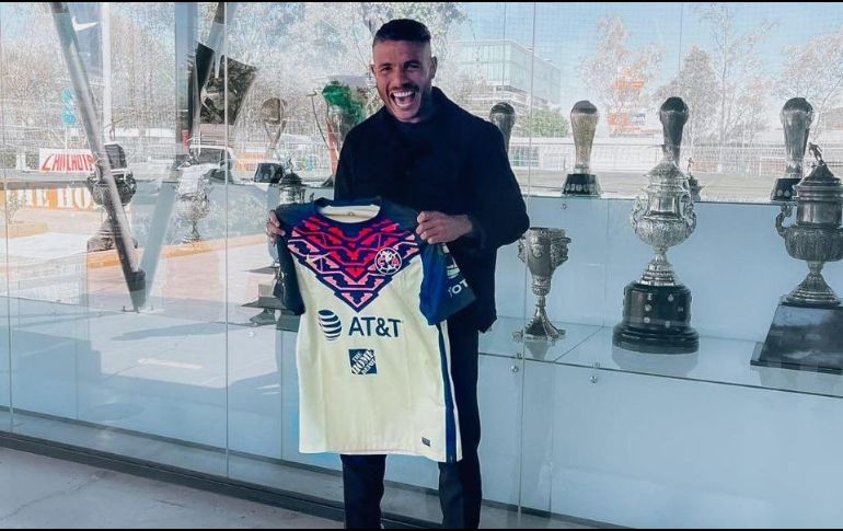 ILUSIONADO. Jonathan dos Santos se mostró muy contento con su llegada al conjunto azulcrema. TWITTER/@ClubAmerica