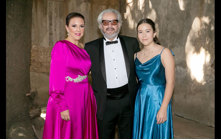 Karina Orendain, Javier Rivera y Andrea Rivera. GENTE BIEN JALISCO/JORGE SOLTERO