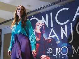 Mónica Naranjo. La cantante posa durante su encuentro con los medios para presentar su nueva gira por México. EFE