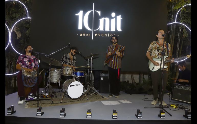 Grupo Musical. GENTE BIEN JALISCO/CLAUDIO JIMENO