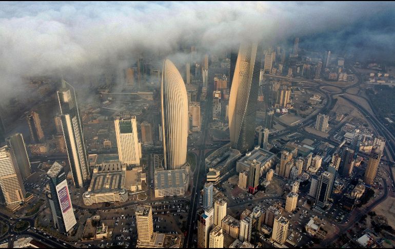 En este país, las mujeres están muy implicadas en las sociedad civil, pero aunque poseen libertad política, tienen que luchar para romper el conservadurismo y la violencia de género. AFP / ARCHIVO