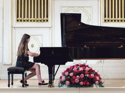 María Hanneman. Con 15 años de edad ha conquistado imponentes lugares como el Palacio de Bellas Artes o el Carnegie Hall. ESPECIAL