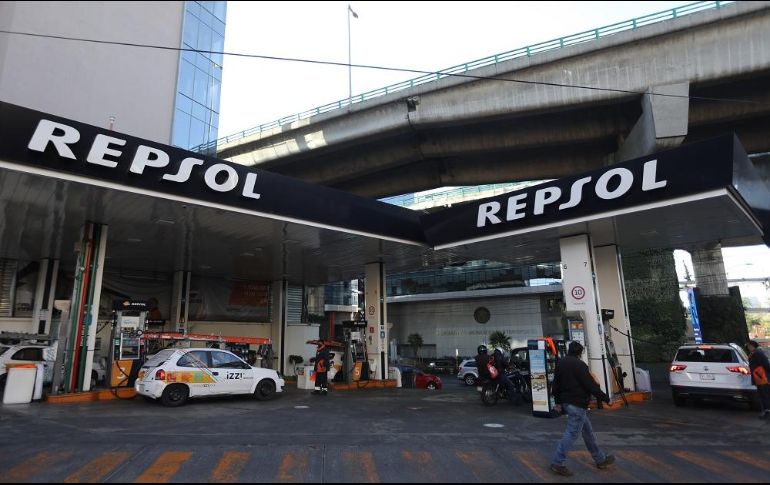 Más de 24 playas han quedado contaminadas por el derrame de Repsol. EFE/S. Gutiérrez