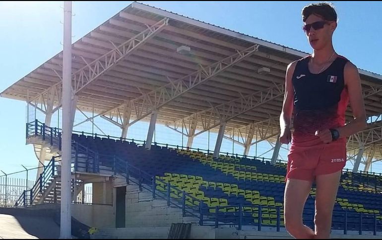 De acuerdo con los nuevos tabuladores, los atletas que finalicen entre los ocho mejores lugares en un Mundial se harán acreedores a una beca mensual por más de 17 mil 500 pesos. TWITTER / @CONADE