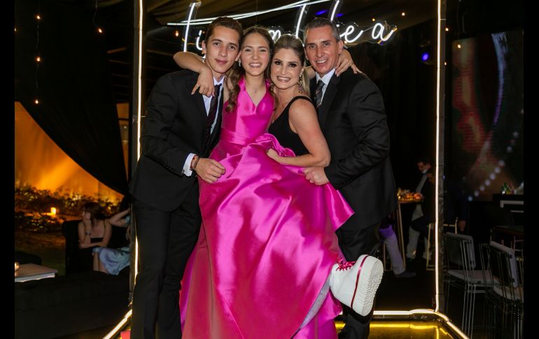 José Pablo Castro, Ivanna Castro, Aimé Barraza y José Manuel Castro. GENTE BIEN JALISCO/JORGE SOLTERO