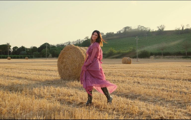 A lo largo de programa los espectadores podrán observar a Laura en situaciones poco comunes, y escenarios inimaginables. AP/Amazon Studios
