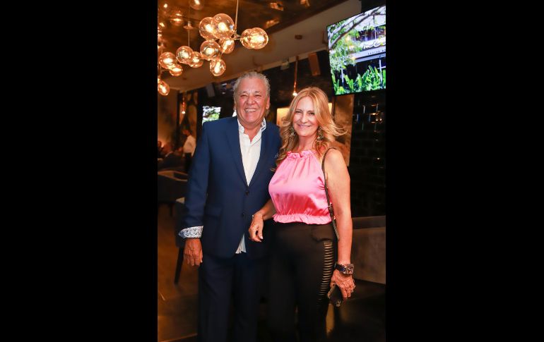 Arturo Godínez y Lourdes Vega. GENTE BIEN JLISCO/Tony Martínez