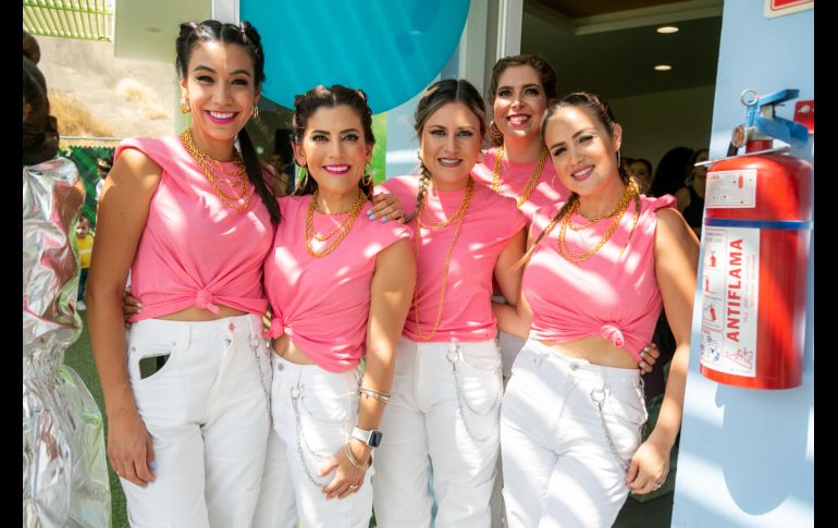 MuciaReverte, Vanessa Segovia, Pau Zúñiga, Gaby Portillo y Priscila Camarena. GENTE BIEN JALISCO/Jorge Soltero