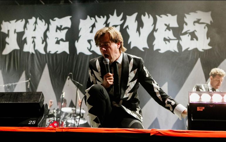 The Hives fue el segundo headliner que cerró la noche del domigo. EL INFORMADOR/ G.Gallo