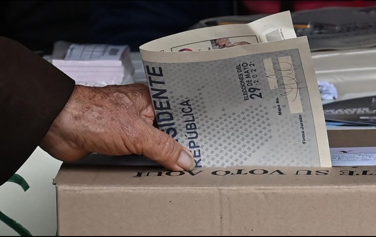 Cualquiera sea el vencedor tendrá que lidiar con un país todavía convaleciente por los estragos de la pandemia. AFP / J. Barreto