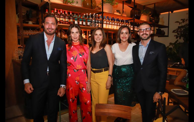 Yuri Zatarain, Sofía Basave, Marcela Espinosa, Lucía Espinosa y Bryan Soto. GENTE BIEN JALISCO/Antonio Martínez